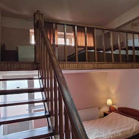 Areg Hotel Jerevan Buitenkant foto