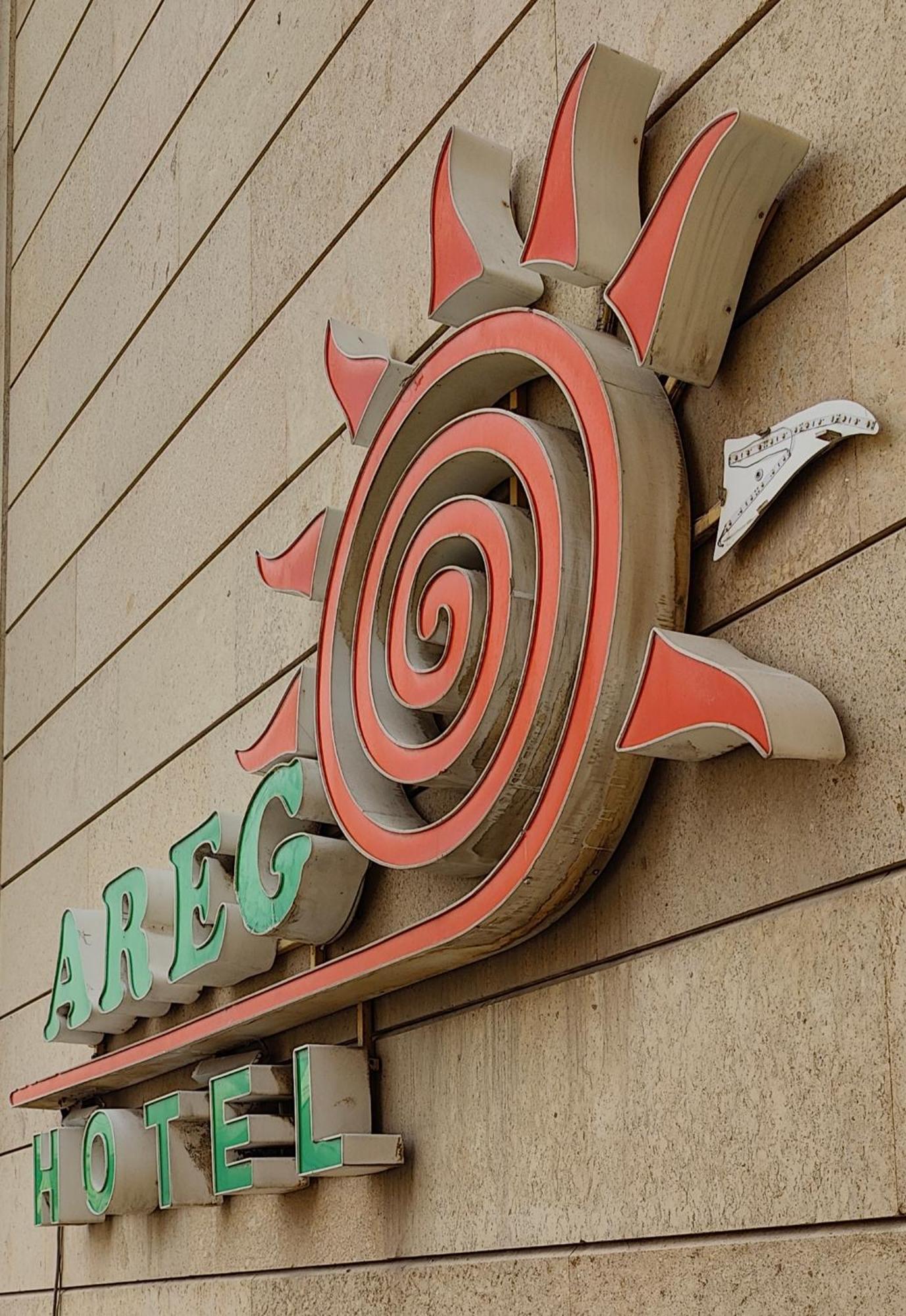 Areg Hotel Jerevan Buitenkant foto