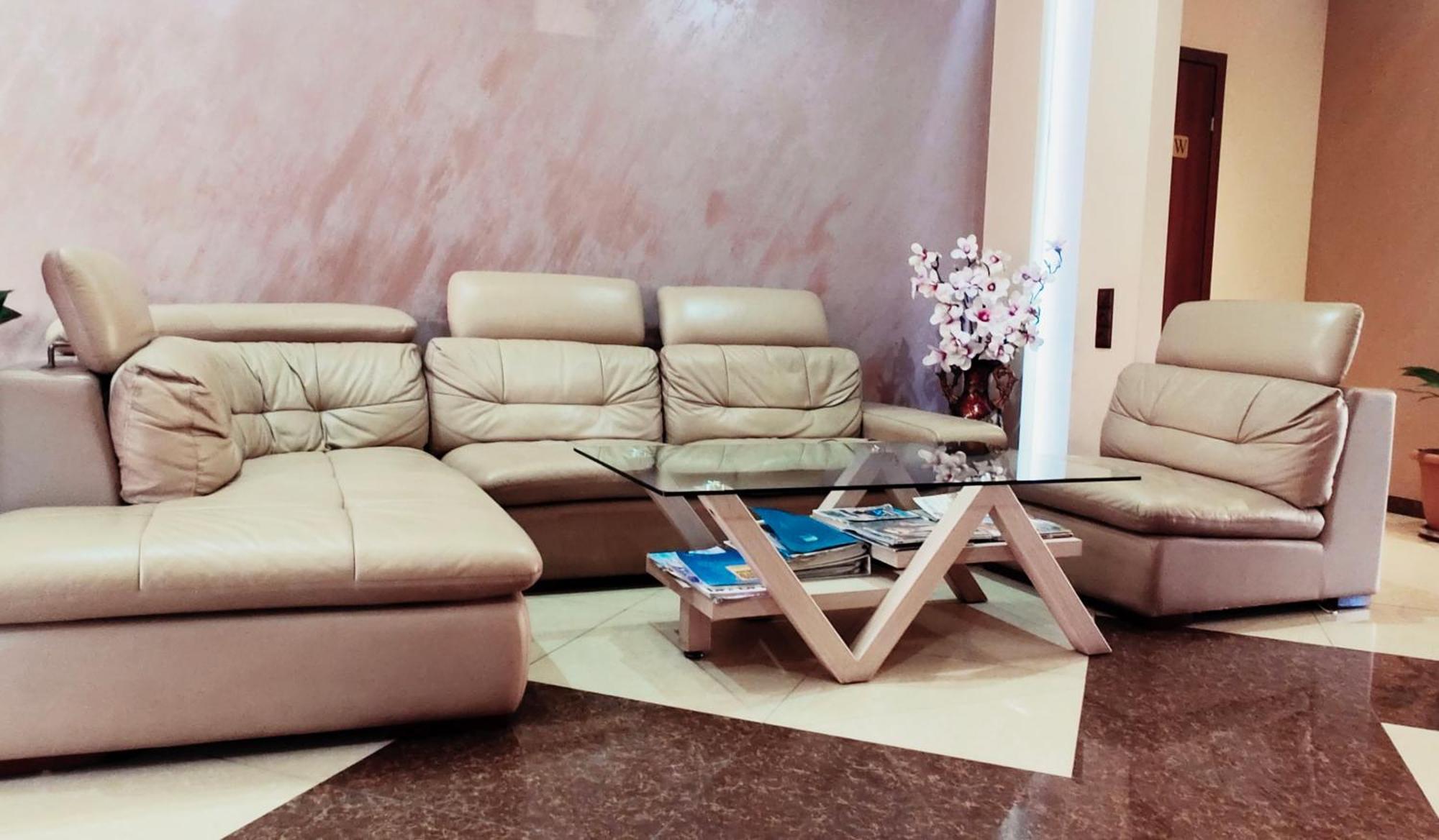 Areg Hotel Jerevan Buitenkant foto