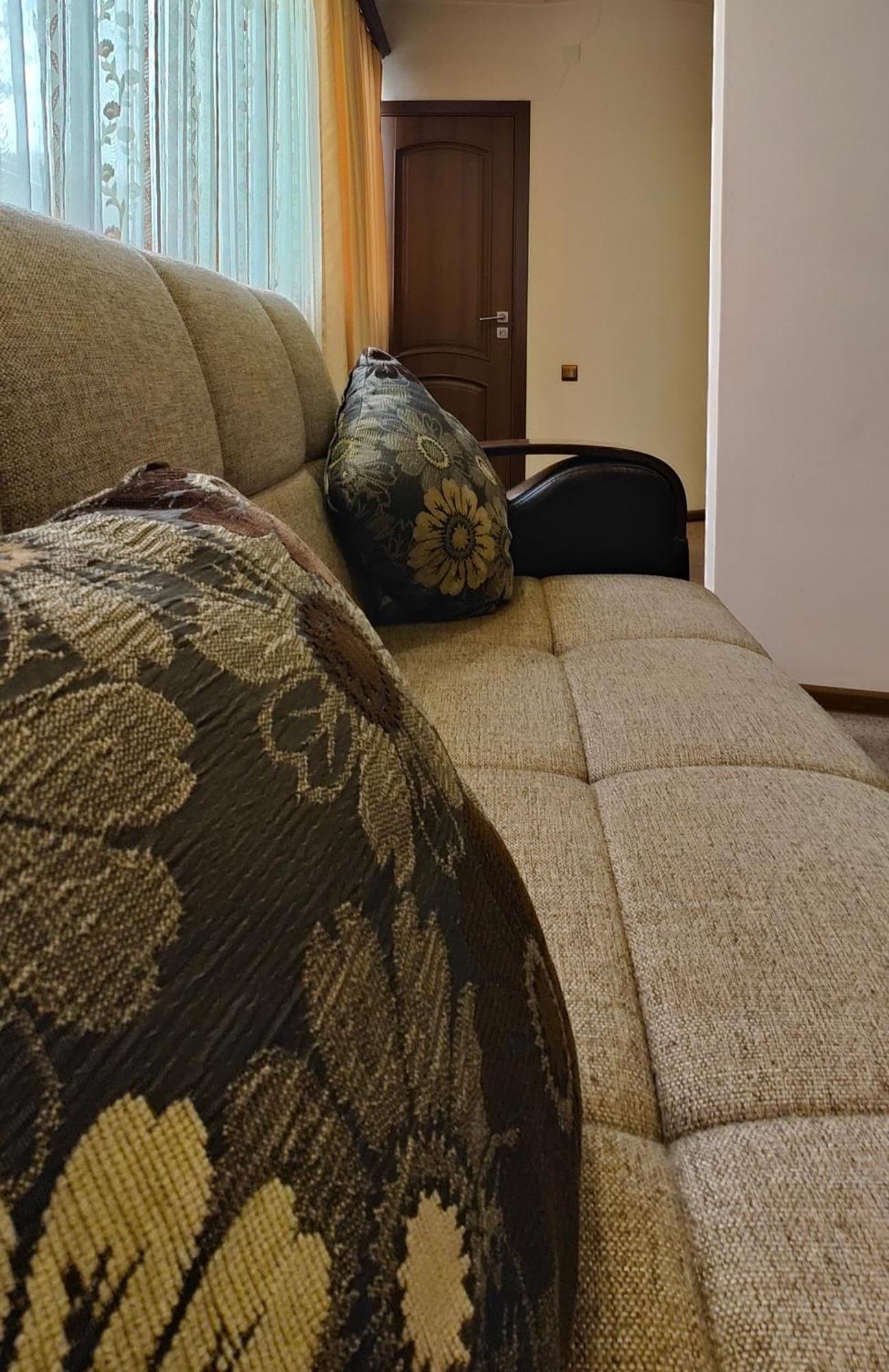 Areg Hotel Jerevan Buitenkant foto